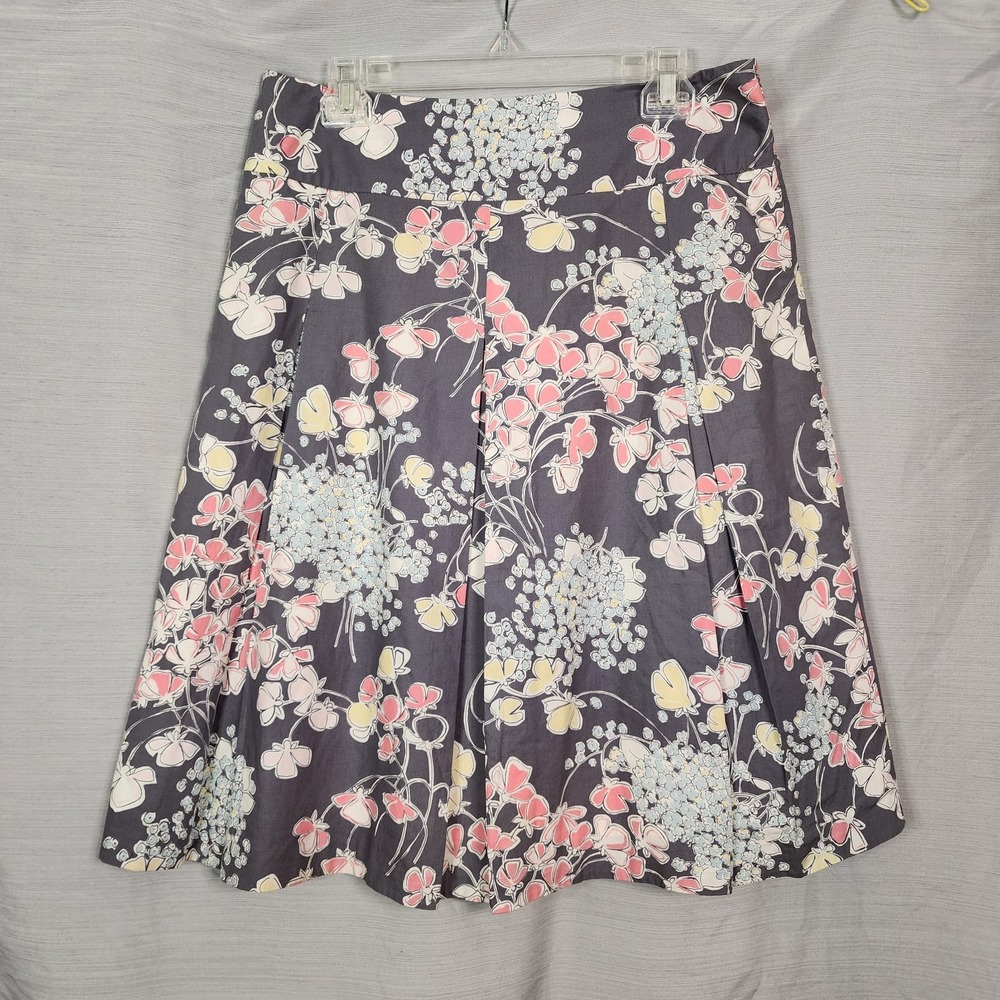 TALBOTS Size 8 Gray Floral Cotton Pleated Knee Length A-line Skirt Pastel Preppy